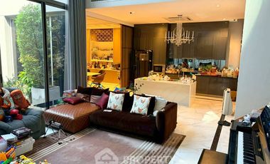 For sale 3 bedrooms house in Watthana, Bangkok