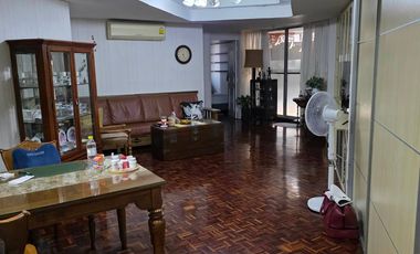 Wohnung zum Kauf mit 4 Zimmer in Watthana, Bangkok