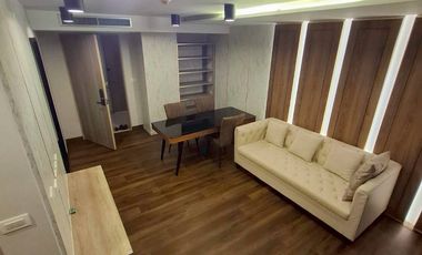 À vendre 3 chambres condo à Phra Khanong, Bangkok
