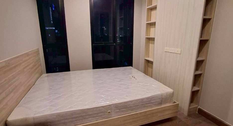 For sale 3 bedrooms condo in Phra Khanong, Bangkok