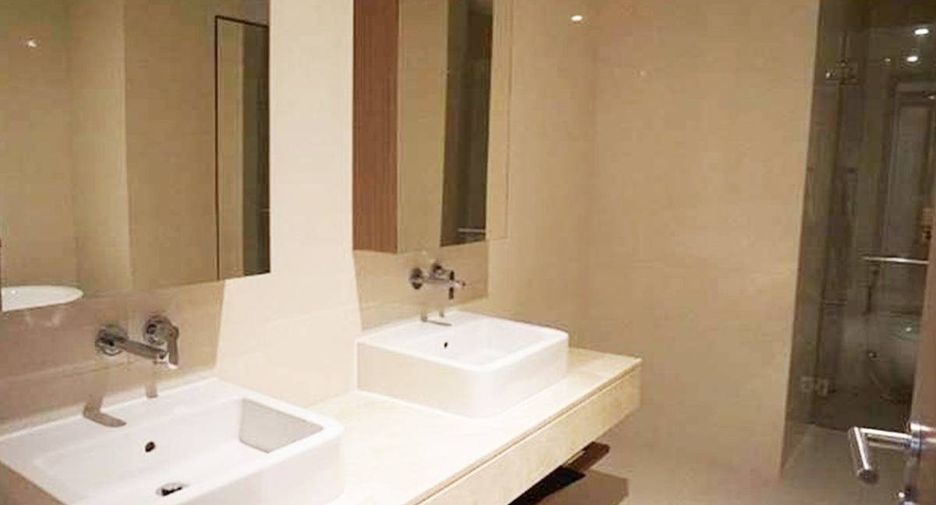 For rent and for sale 3 bedrooms condo in Yan Nawa, Bangkok