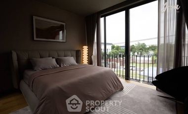 For sale 4 bedrooms villa in Don Mueang, Bangkok