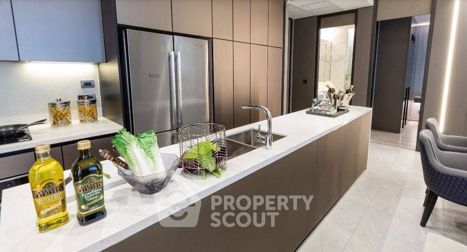 For sale 2 bedrooms condo in Khlong Toei, Bangkok