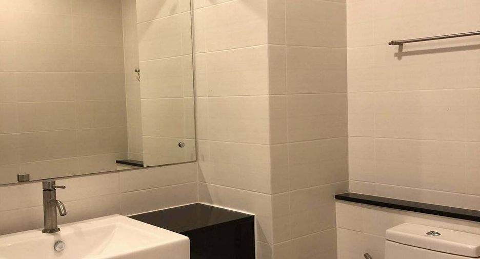 For sale 1 bed condo in Huai Khwang, Bangkok