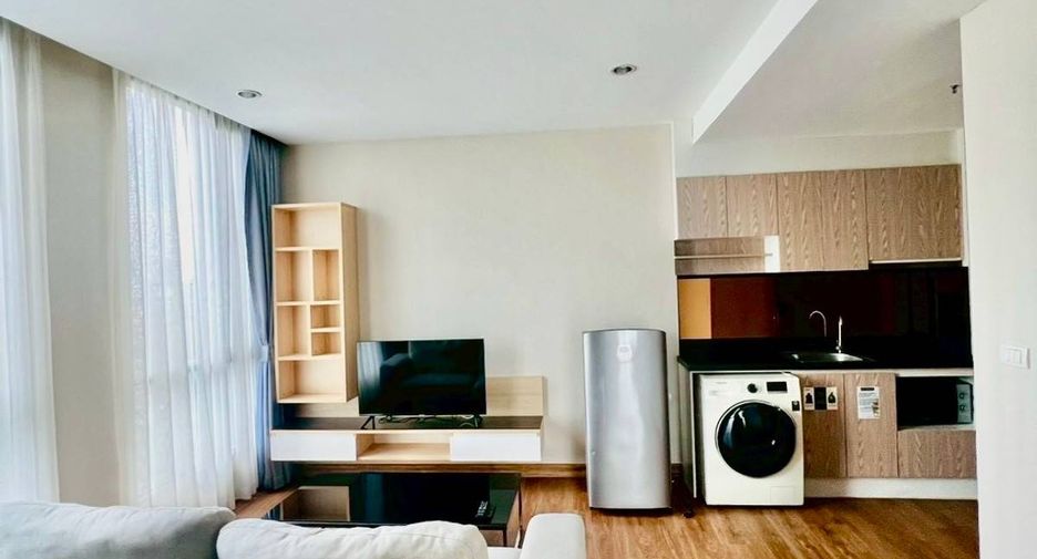 À vendre 2 chambres condo à Watthana, Bangkok