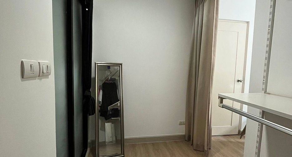 For sale 1 bed condo in Watthana, Bangkok