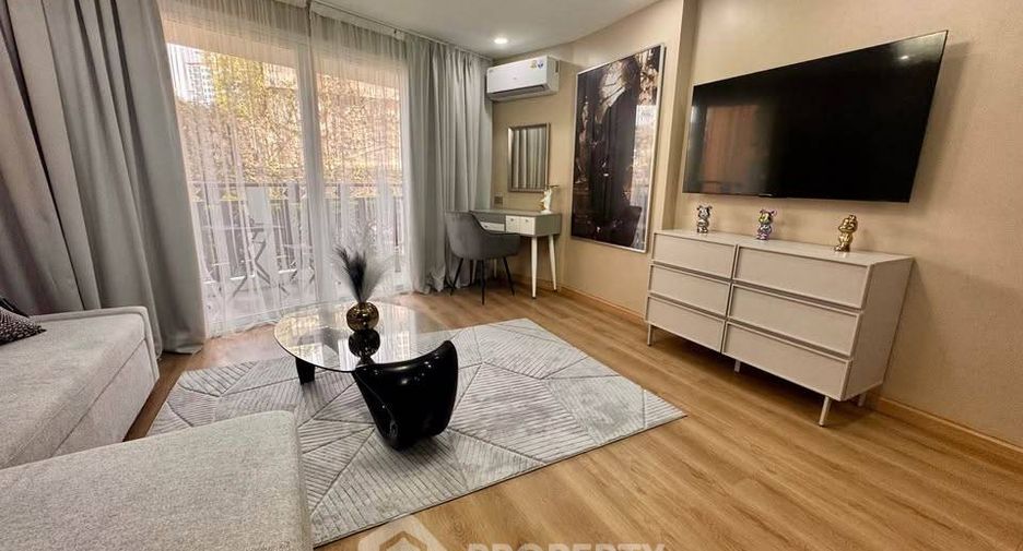For sale 3 bedrooms condo in Pratumnak, Pattaya