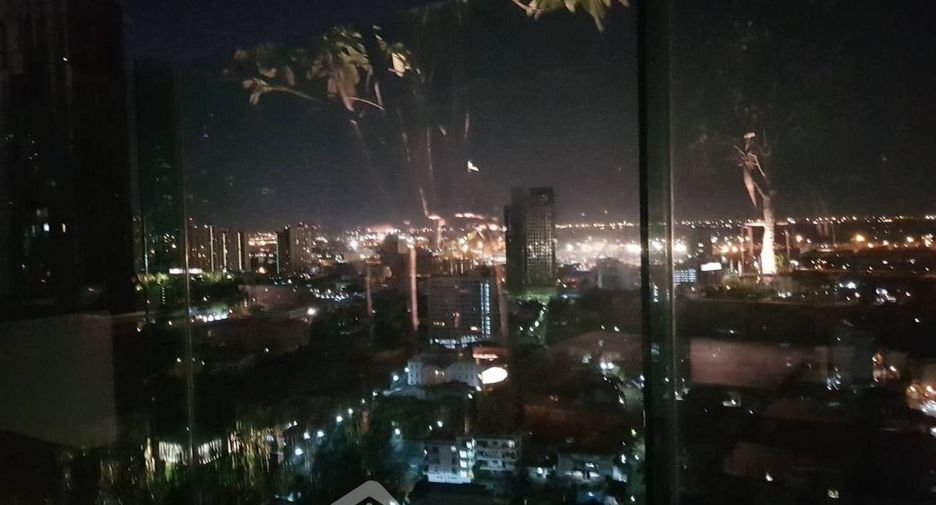 For sale 1 bed condo in Khlong Toei, Bangkok