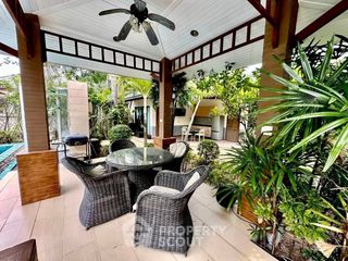 For sale 3 bedrooms villa in Bang Lamung, Chonburi