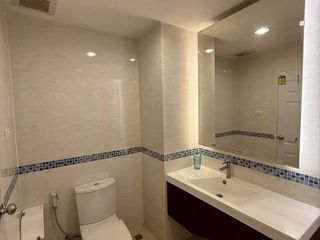For sale 1 Beds condo in Huai Khwang, Bangkok