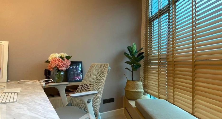 For sale 1 bed condo in Huai Khwang, Bangkok