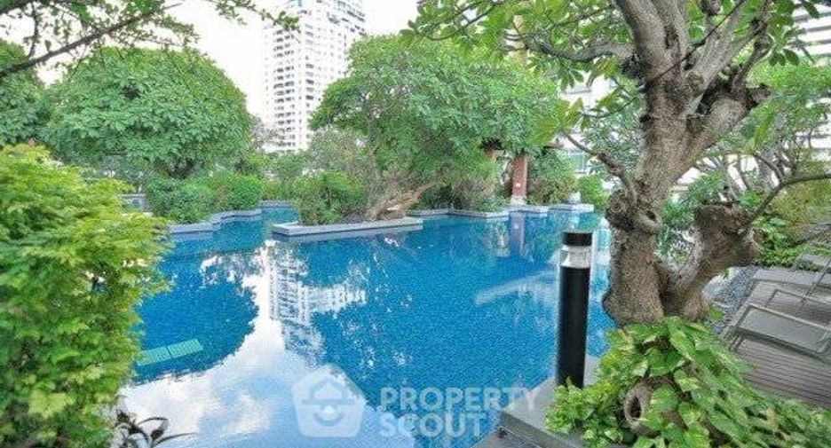For sale 2 bedrooms condo in Watthana, Bangkok