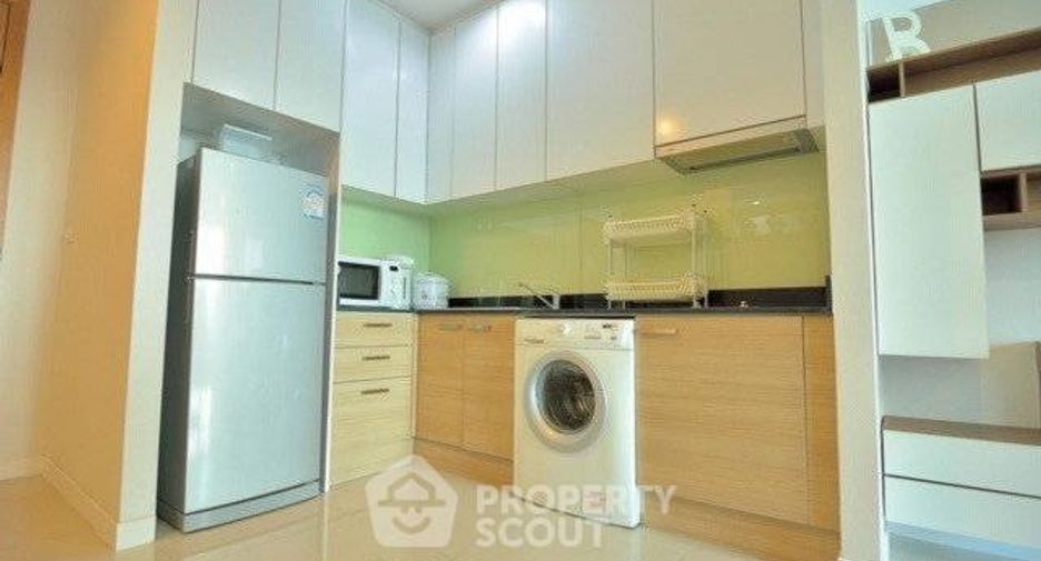 For sale 2 bedrooms condo in Watthana, Bangkok