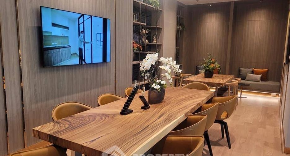 For sale 1 bed condo in Khlong San, Bangkok