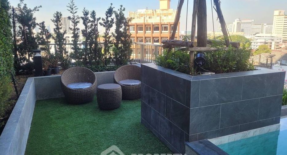 For sale 1 bed condo in Khlong San, Bangkok
