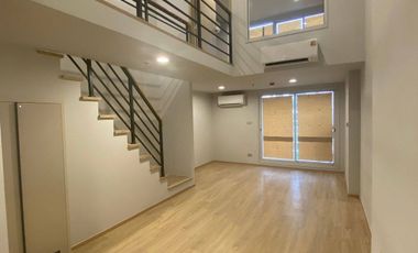 ขาย 2 ห้องนอน คอนโด ใน บางรัก, กรุงเทพฯ