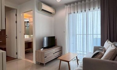 For sale 1 bed condo in Khlong Toei, Bangkok