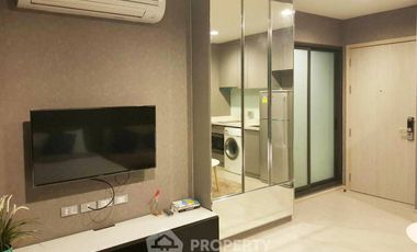 For sale 1 bed condo in Khlong Toei, Bangkok