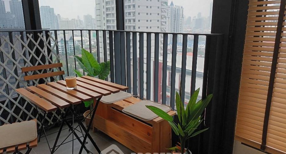 For sale 2 bedrooms condo in Watthana, Bangkok