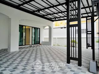 For sale 5 bedrooms townhouse in Prawet, Bangkok