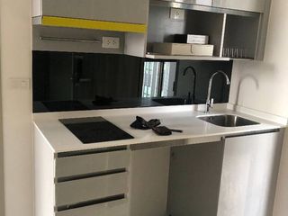 Продажа 1 кровать кондо в Чатучак, Бангкок