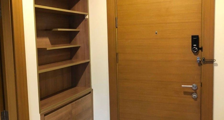 For sale 1 bed condo in Huai Khwang, Bangkok