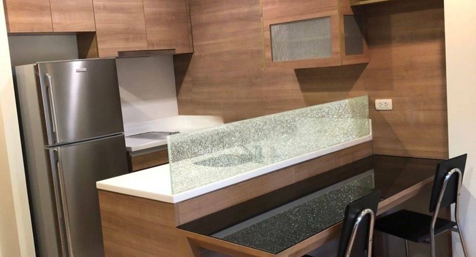 For sale 1 bed condo in Huai Khwang, Bangkok