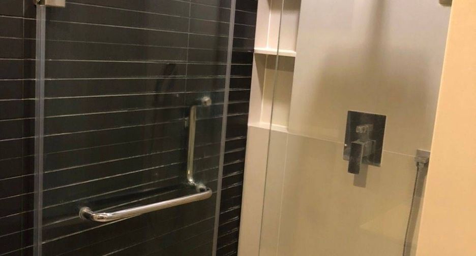 For sale 1 bed condo in Huai Khwang, Bangkok