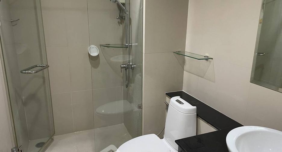 For sale 1 bed condo in Khlong Toei, Bangkok