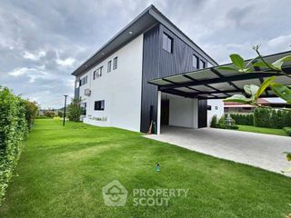 Villa zur Miete und zum Kauf mit 5 Zimmer in Bang Saray, Pattaya
