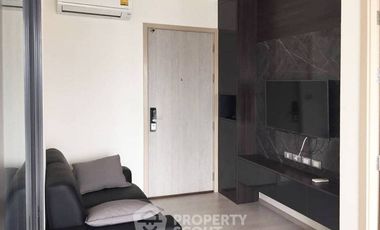 For sale 1 bed condo in Khlong Toei, Bangkok
