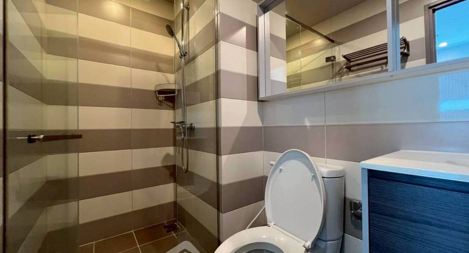 For sale 1 bed condo in Watthana, Bangkok