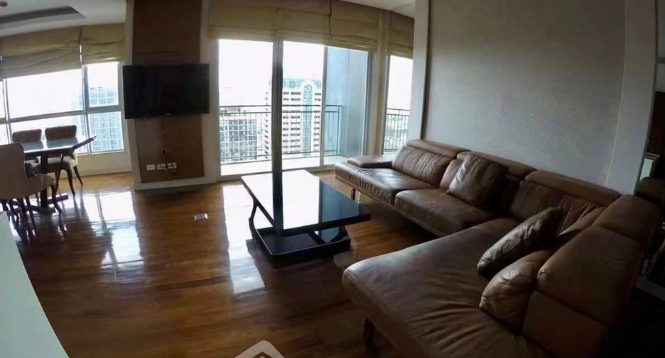 For sale 2 bedrooms condo in Khlong San, Bangkok