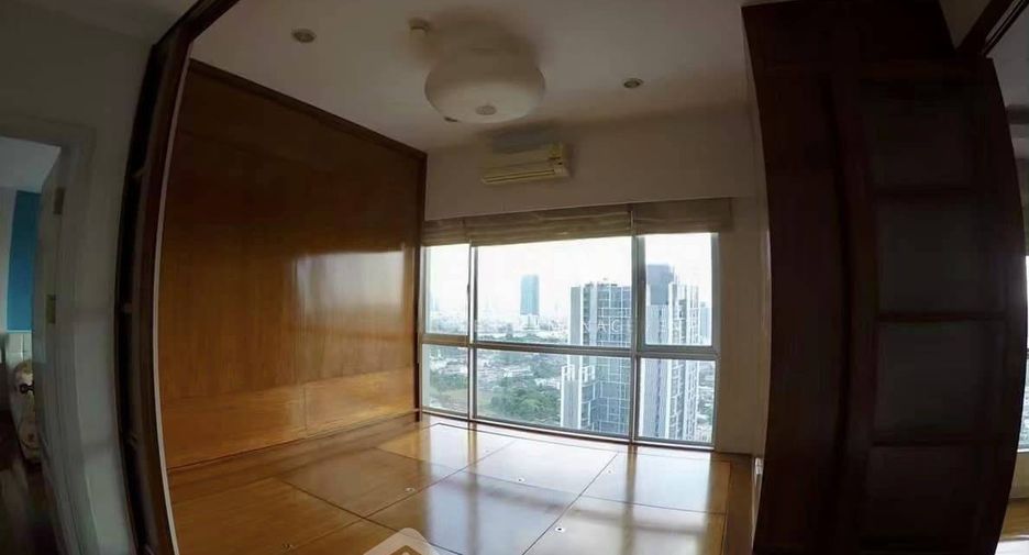 For sale 2 bedrooms condo in Khlong San, Bangkok