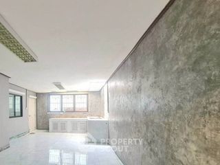 For sale 5 bedrooms house in Lat Krabang, Bangkok