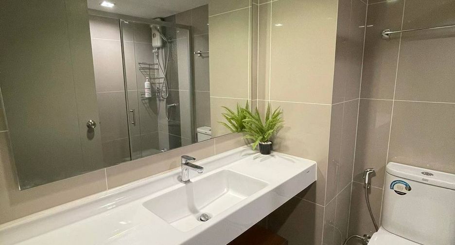 For sale 1 bed condo in Bang Kapi, Bangkok