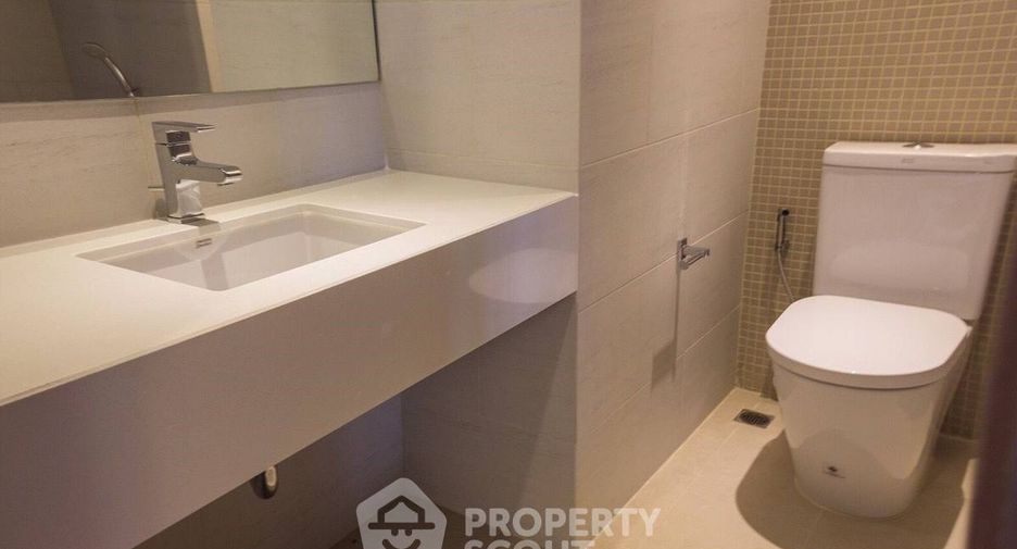 For sale 1 bed condo in Si Racha, Chonburi
