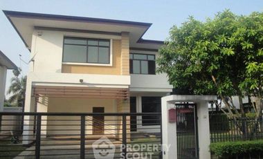 For sale 3 bedrooms house in Phasi Charoen, Bangkok