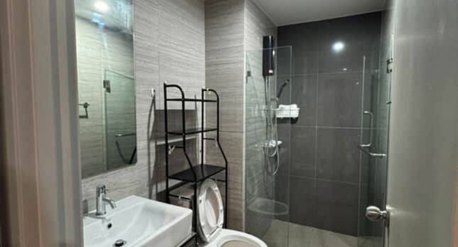 For sale 2 bedrooms condo in Bang Phlat, Bangkok