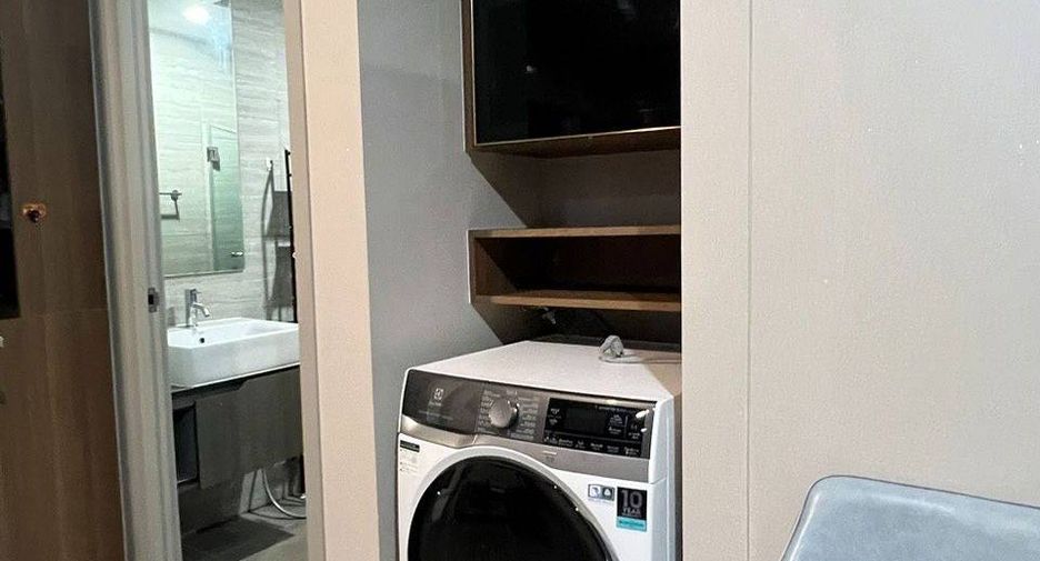 For sale 2 bedrooms condo in Bang Phlat, Bangkok