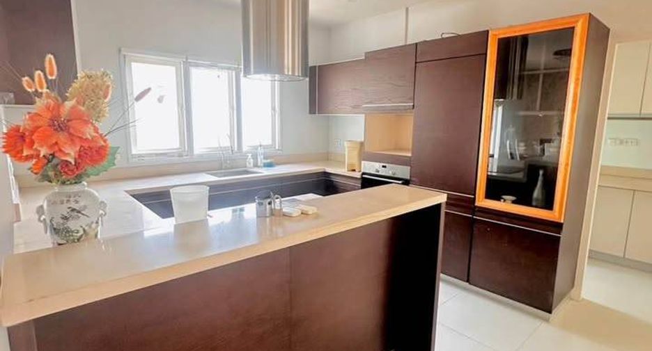 Haus zum Kauf mit 4 Zimmer in South Pattaya, Pattaya