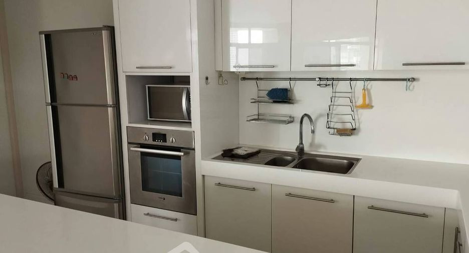 For sale 1 bed condo in Bang Rak, Bangkok