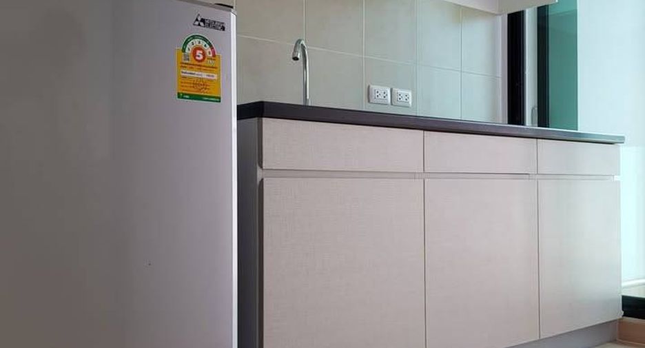 For sale 1 bed condo in Thon Buri, Bangkok