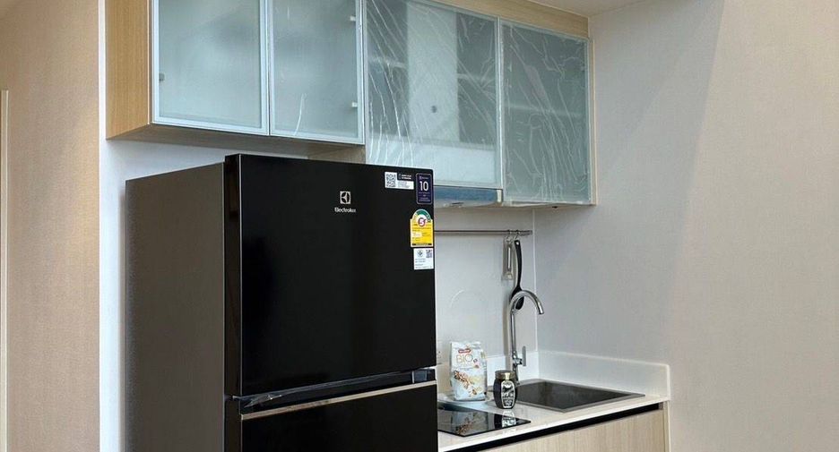 For sale 1 bed condo in Watthana, Bangkok
