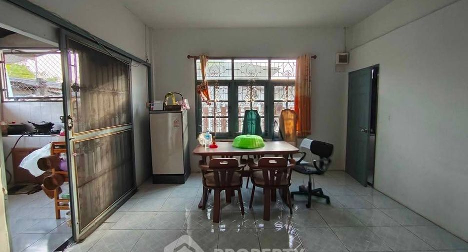 Haus zum Kauf mit 5 Zimmer in Si Racha, Chonburi