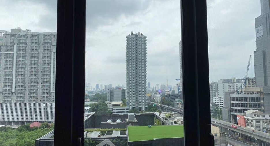 For sale 1 bed condo in Huai Khwang, Bangkok
