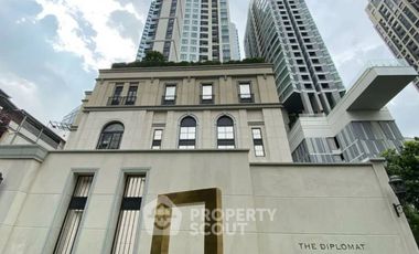 For rent and for sale 2 bedrooms condo in Khlong Toei, Bangkok