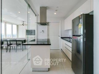 For sale 3 bedrooms condo in Bang Kho Laem, Bangkok