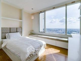 For sale 3 bedrooms condo in Bang Kho Laem, Bangkok