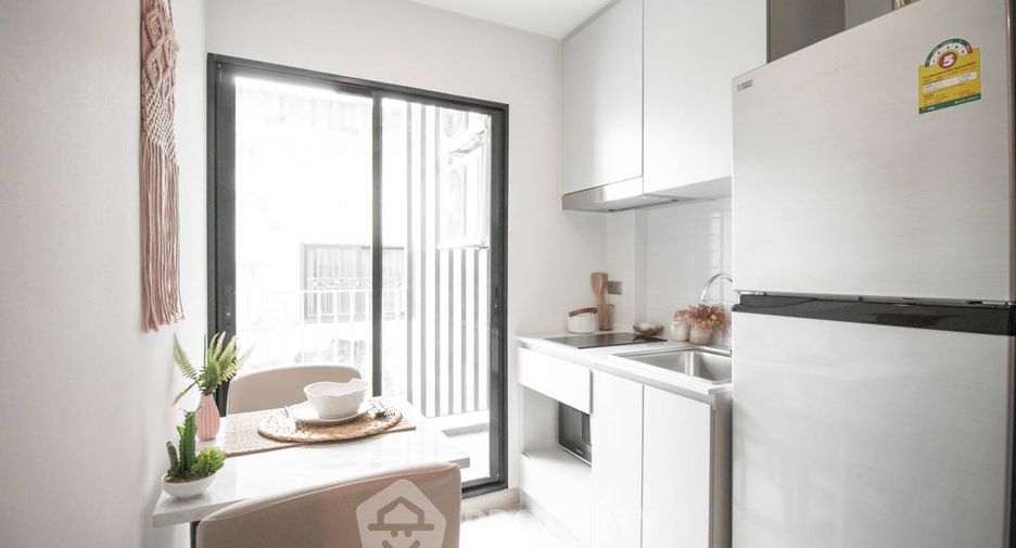For sale 1 bed condo in Bang Na, Bangkok
